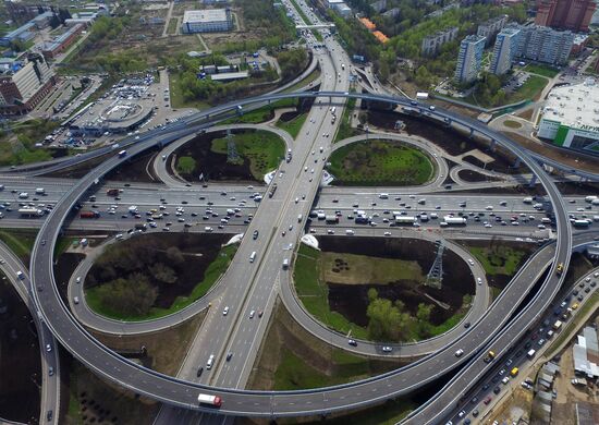 Cloverleaf interchange between Kashirskoye Highway and MKAD Ring Road