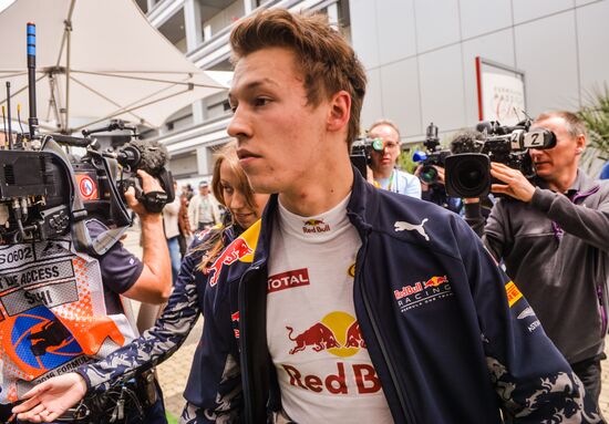 2016 Formula 1 Russian Grand Prix. Practice 1