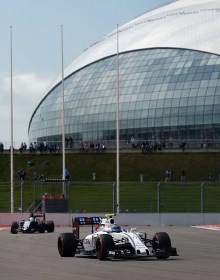 2016 Formula 1 Russian Grand Prix. Practice 1