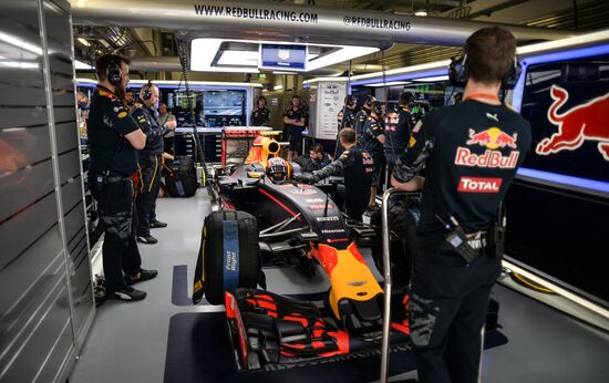 2016 Formula 1 Russian Grand Prix. Practice one