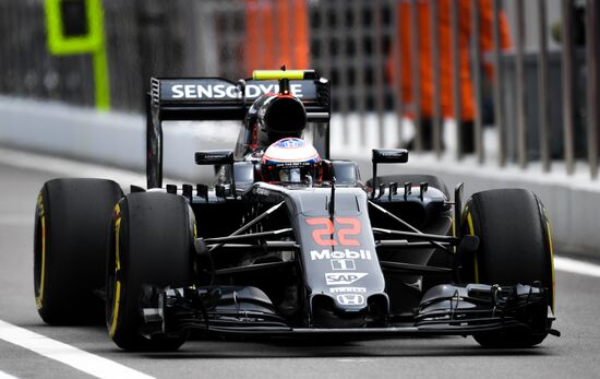 2016 Formula 1 Russian Grand Prix. Practice one