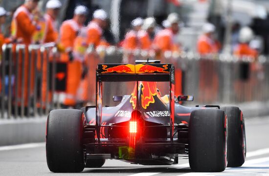 2016 Formula 1 Russian Grand Prix. Practice one