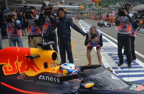 2016 Formula 1 Russian Grand Prix. Practice one