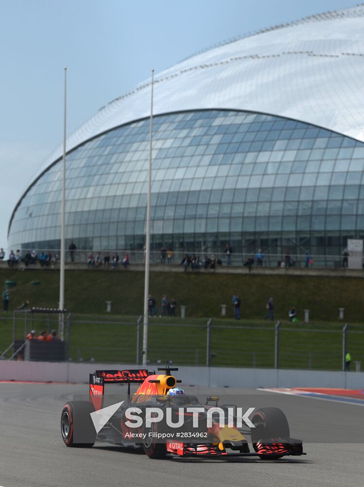2016 Formula 1 Russian Grand Prix. Practice one