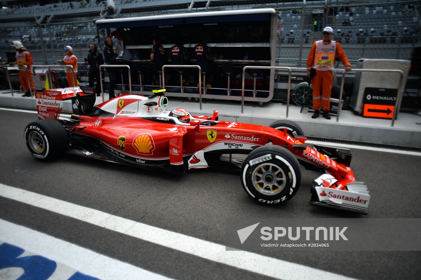 2016 Formula 1 Russian Grand Prix. Practice one