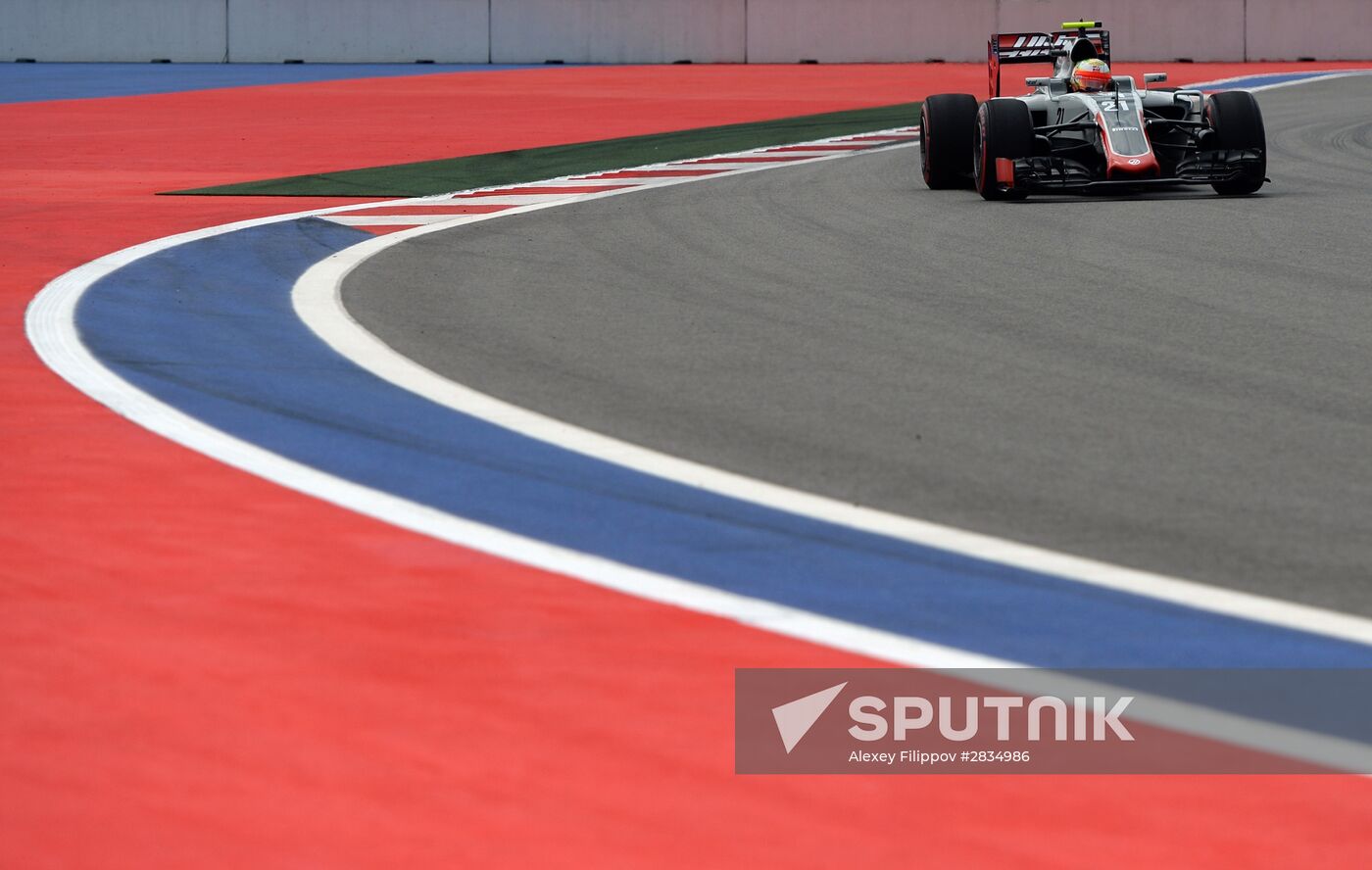 2016 Formula 1 Russian Grand Prix. Practice one