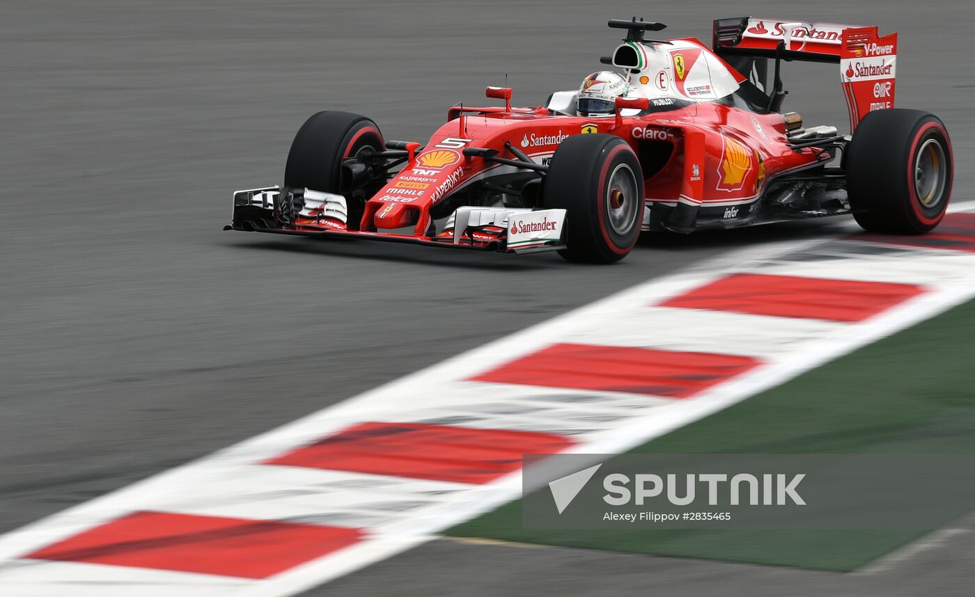 2016 Formula 1 Russian Grand Prix. Practice 3