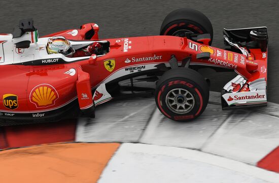 2016 Formula 1 Russian Grand Prix. Practice 3