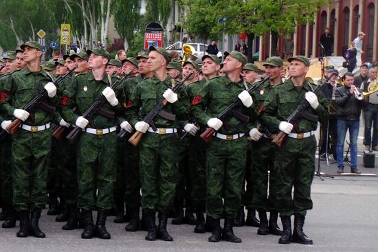 Victory Parade rehearsal in Donetsk