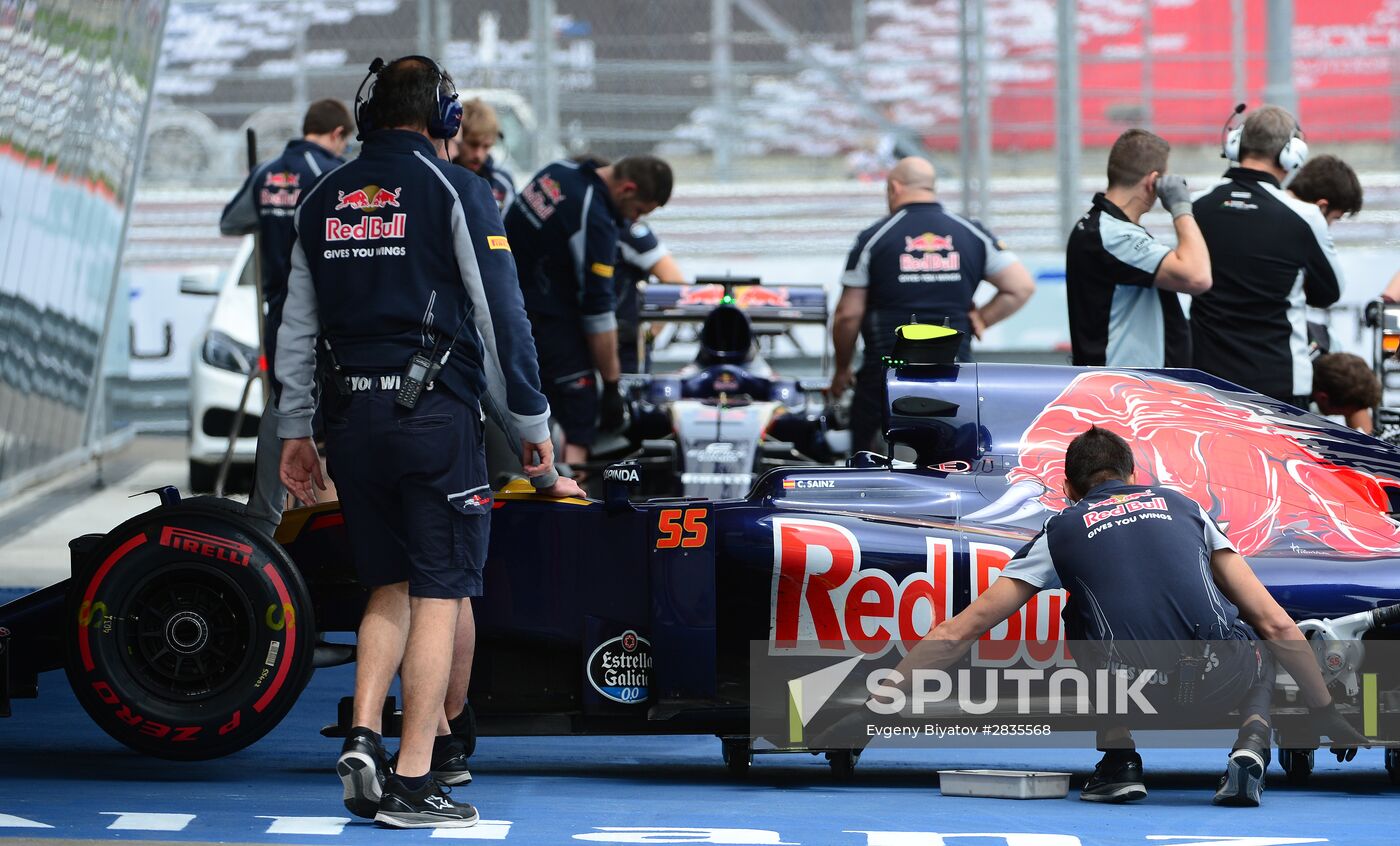 2016 Formula 1 Russian Grand Prix. Practice Three