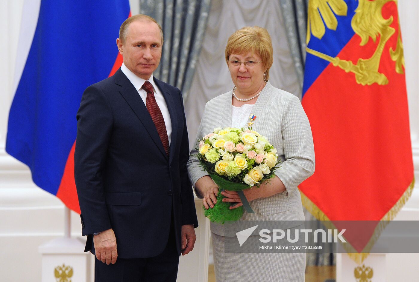 Vladimir Putin presents Hero of Labor of the Russian Federation medals