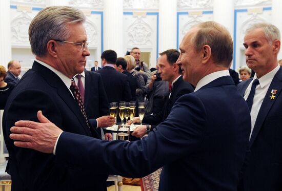 Vladimir Putin presents Hero of Labor of the Russian Federation medals