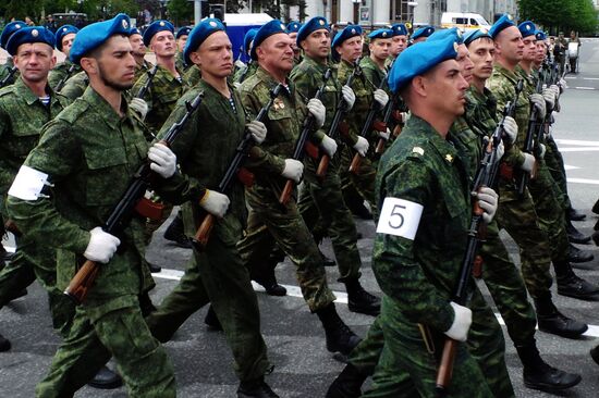Victory Parade rehearsal in Donetsk