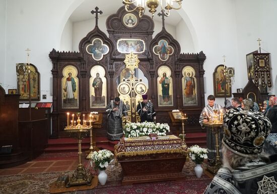 Festive Easter service in Berlin