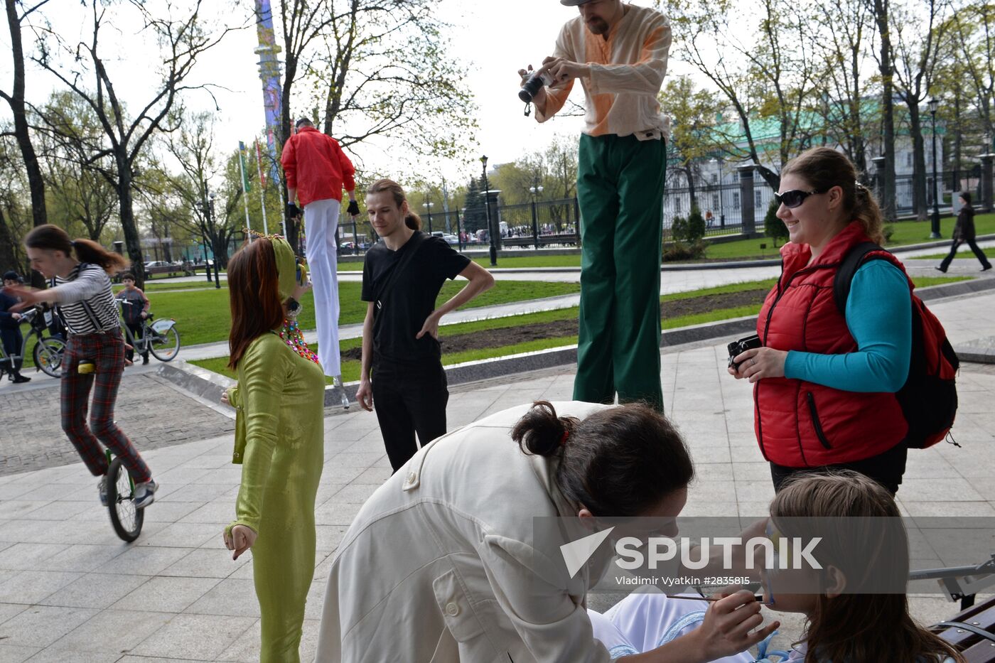 Stiltwalkers march at Between the Earth and Sky festival