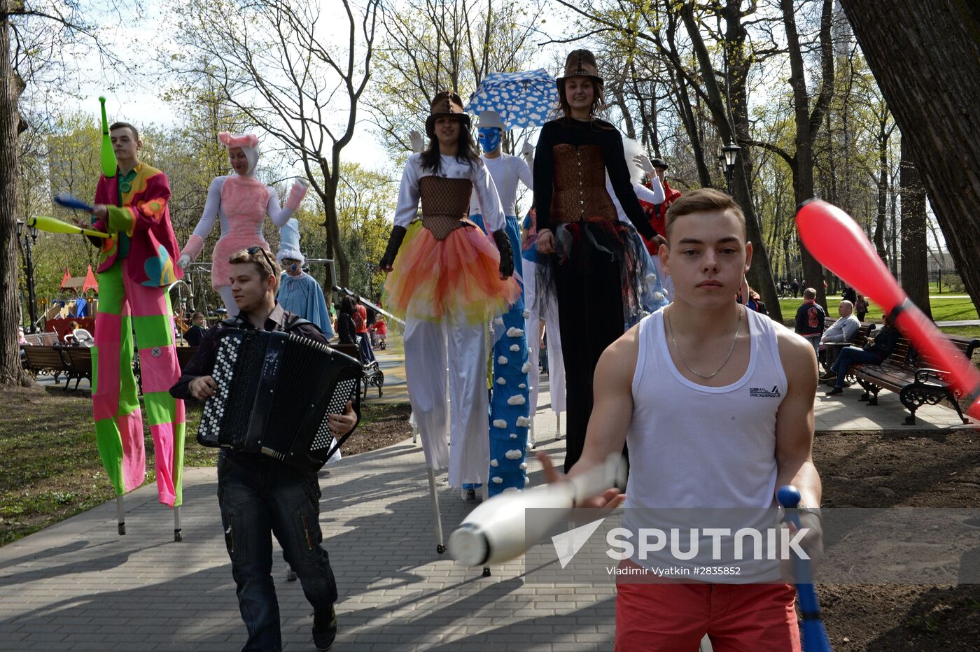 Stiltwalkers march at Between the Earth and Sky festival