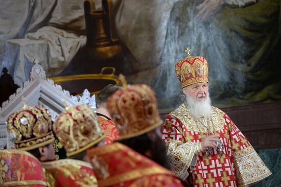 Easter service at Christ the Savior Cathedral in Moscow