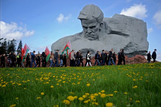 Russian bikers ride from Moscow to Berlin to commemorate Victory Day