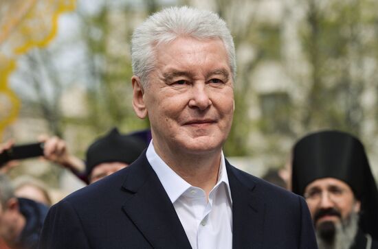 Patriarch Kirill of Moscow and All Russia and Moscow Mayor Sergei Sobyanin attend Easter Fair