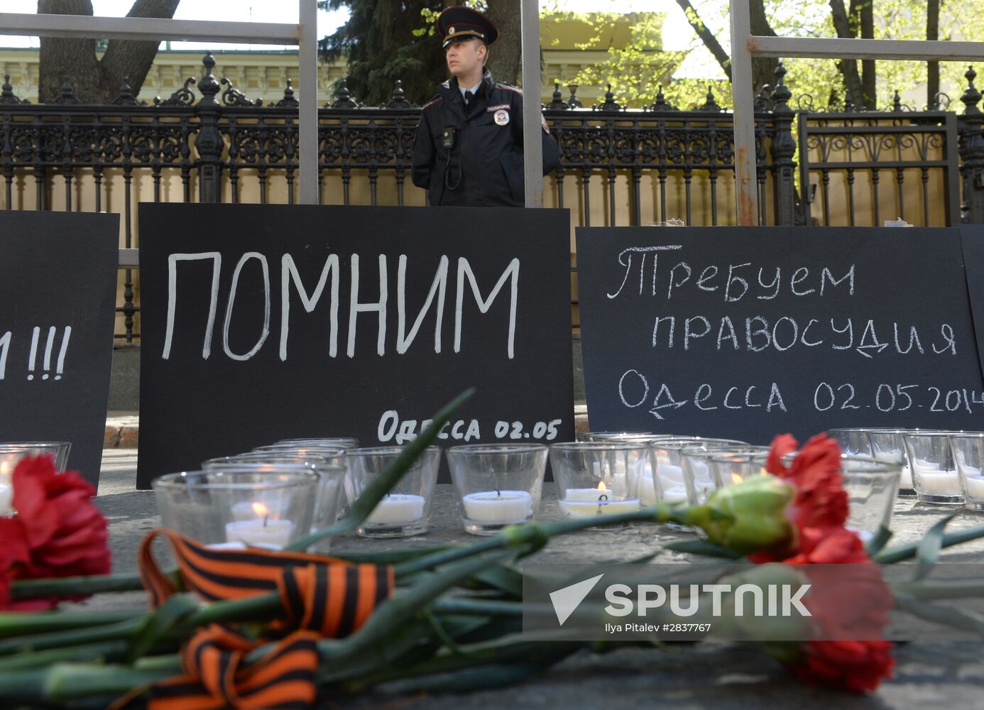 Moscow commemorates those killed in Odessa Trade Unions' House fire