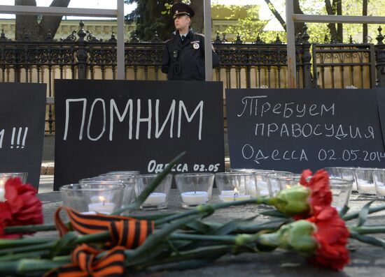 Moscow commemorates those killed in Odessa Trade Unions' House fire