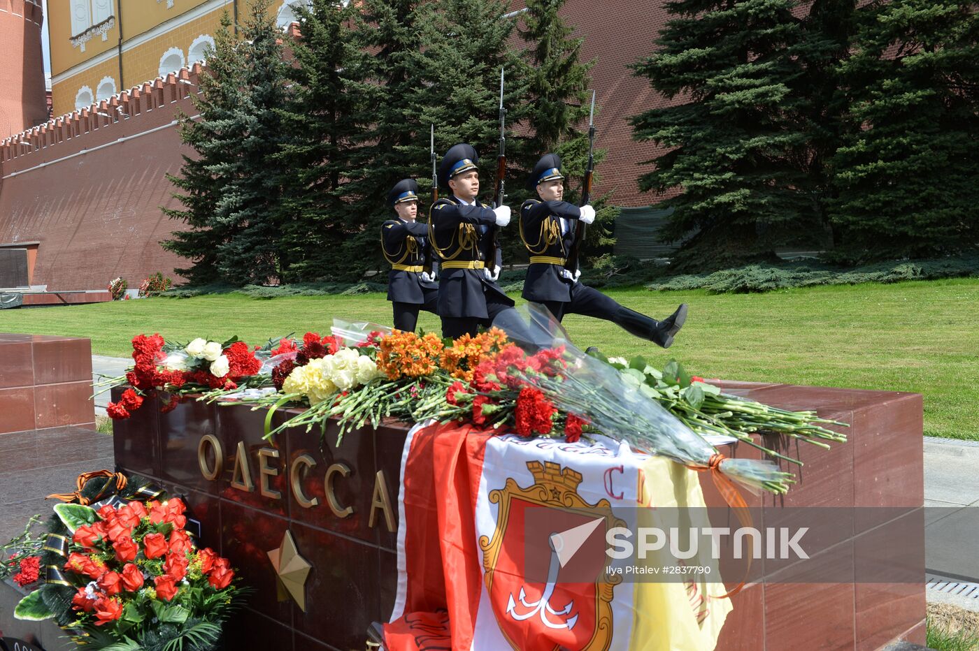 Moscow commemorates those killed in Odessa Trade Unions' House fire