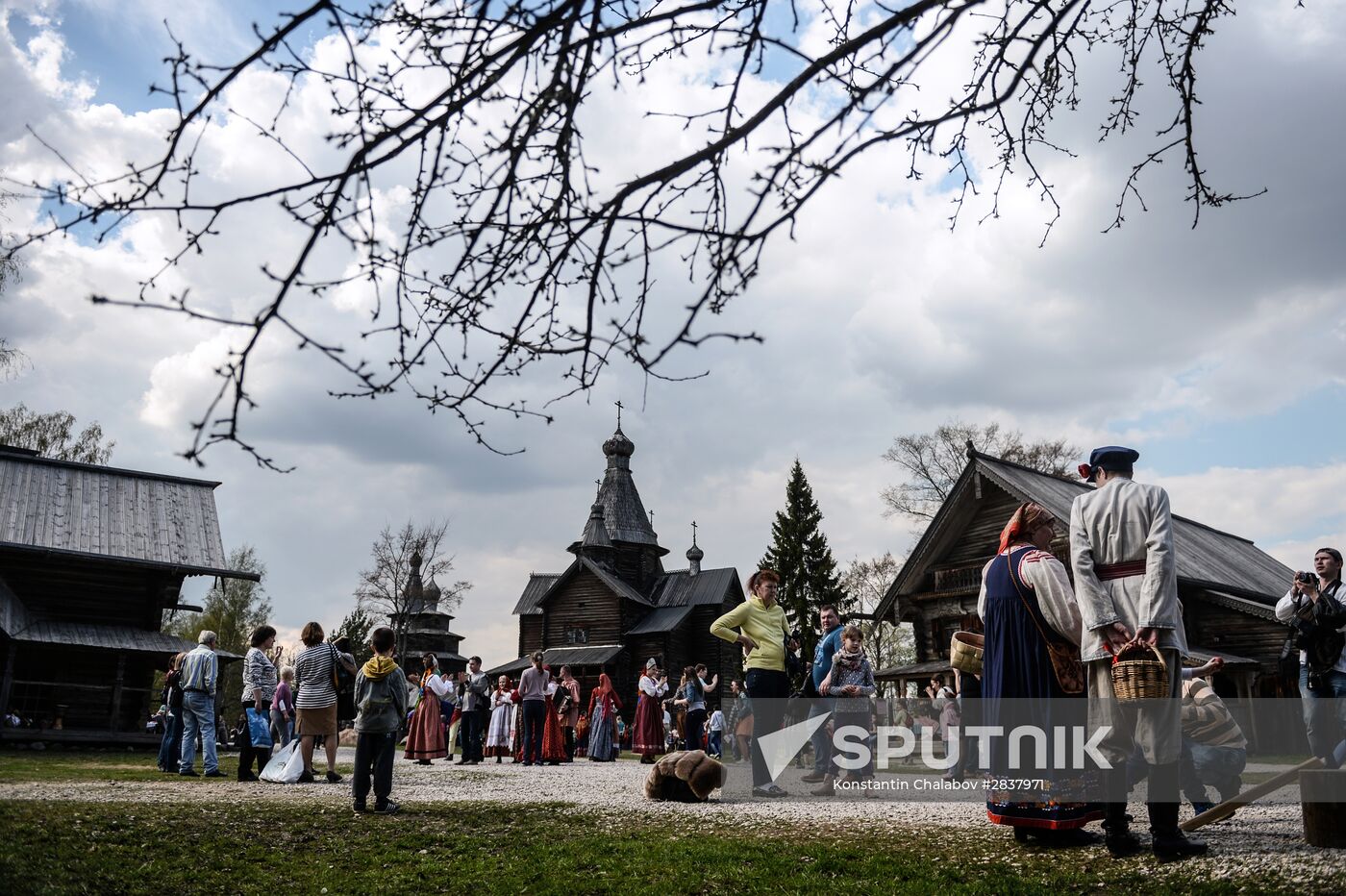 Celebrating Bright Week at Vitoslavlitsy museum of wooden architecture in Novgorod Region