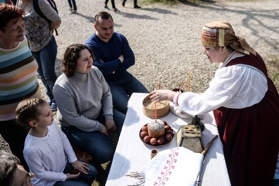 Celebrating Bright Week at Vitoslavlitsy museum of wooden architecture in Novgorod Region
