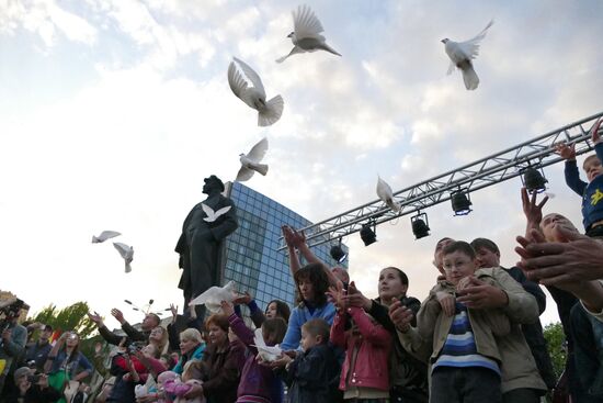Requiem rally in Donetsk devoted to May 2, 2014 tragedy in Odessa