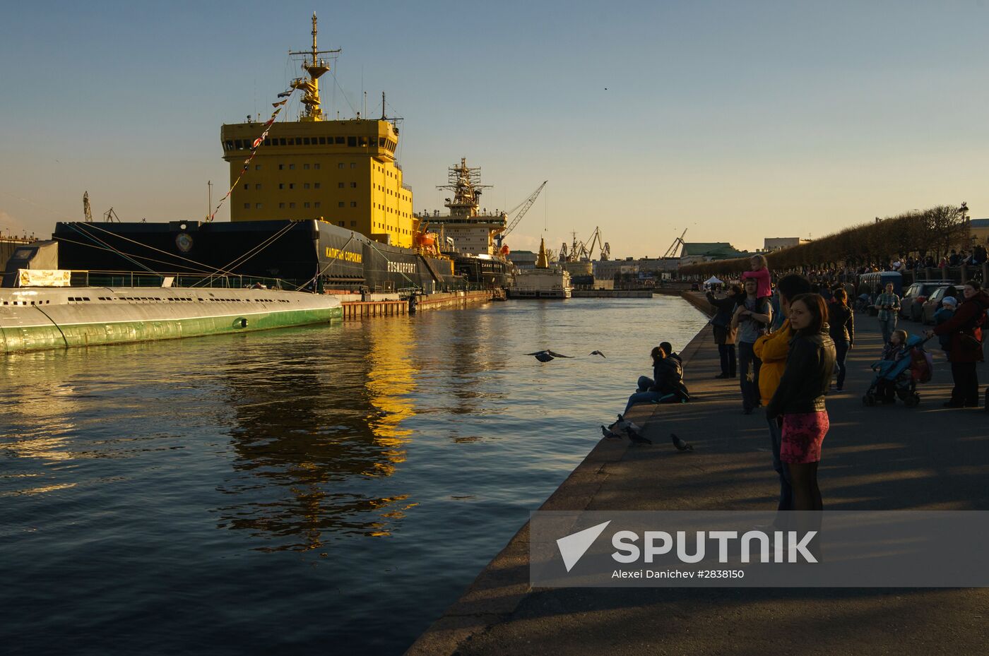St. Petersburg hosts icebreaker festival