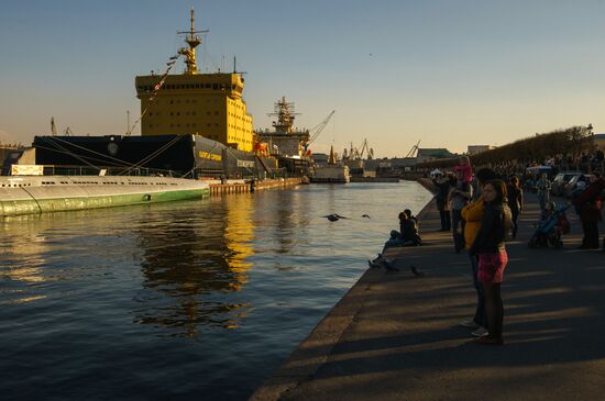 St. Petersburg hosts icebreaker festival