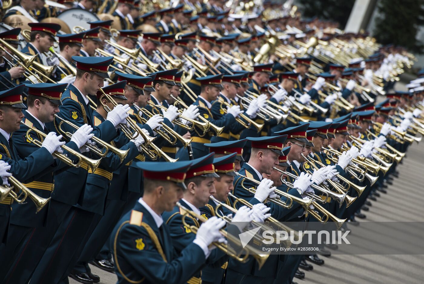 Moscow Garrison Orchestra trial show ahead of military parade