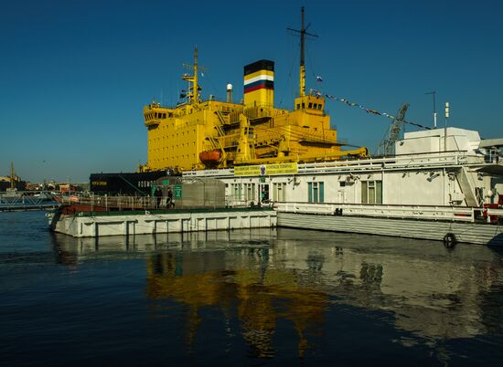 St. Petersburg hosts icebreaker festival