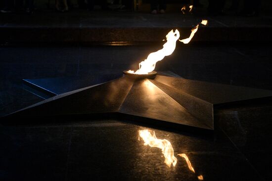 Eternal Flame memorial under maintenance in Alexander Garden