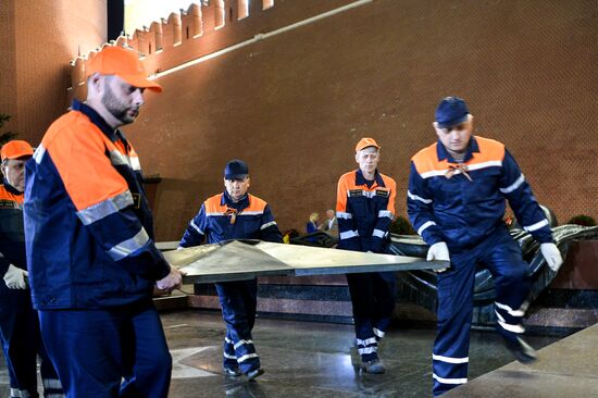 Eternal Flame memorial in Alexander Garden under maintenance