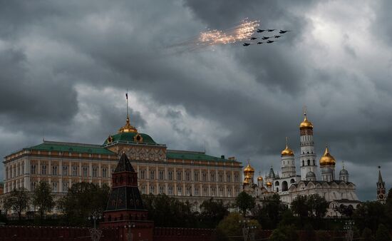 Russian military aircraft during Victory Day parade rehearsal