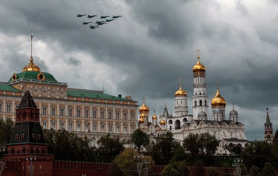 Russian military aircraft during Victory Day parade rehearsal
