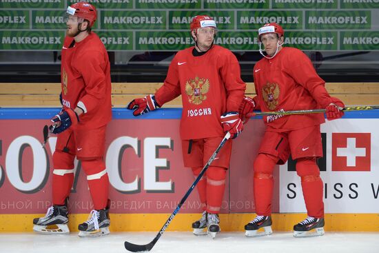 National teams train for 2016 IIHF World Championship