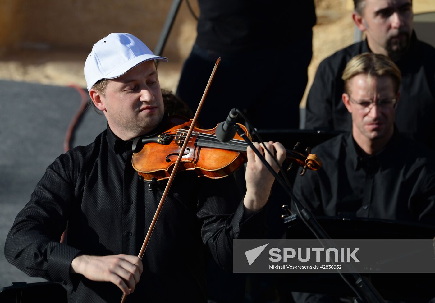 Mariinsky Theater orchestra performs in Palmyra