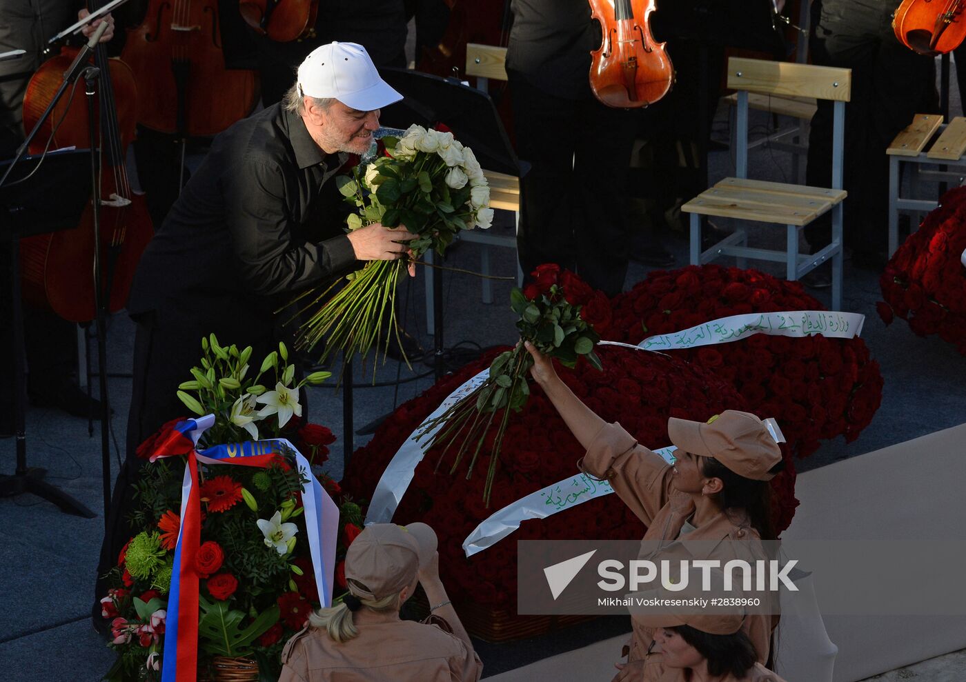 Mariinsky Theater orchestra performs in Palmyra