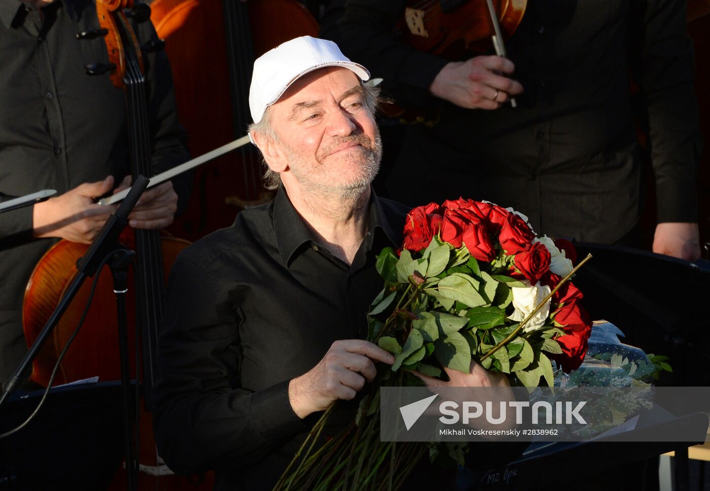 Mariinsky Theater orchestra performs in Palmyra