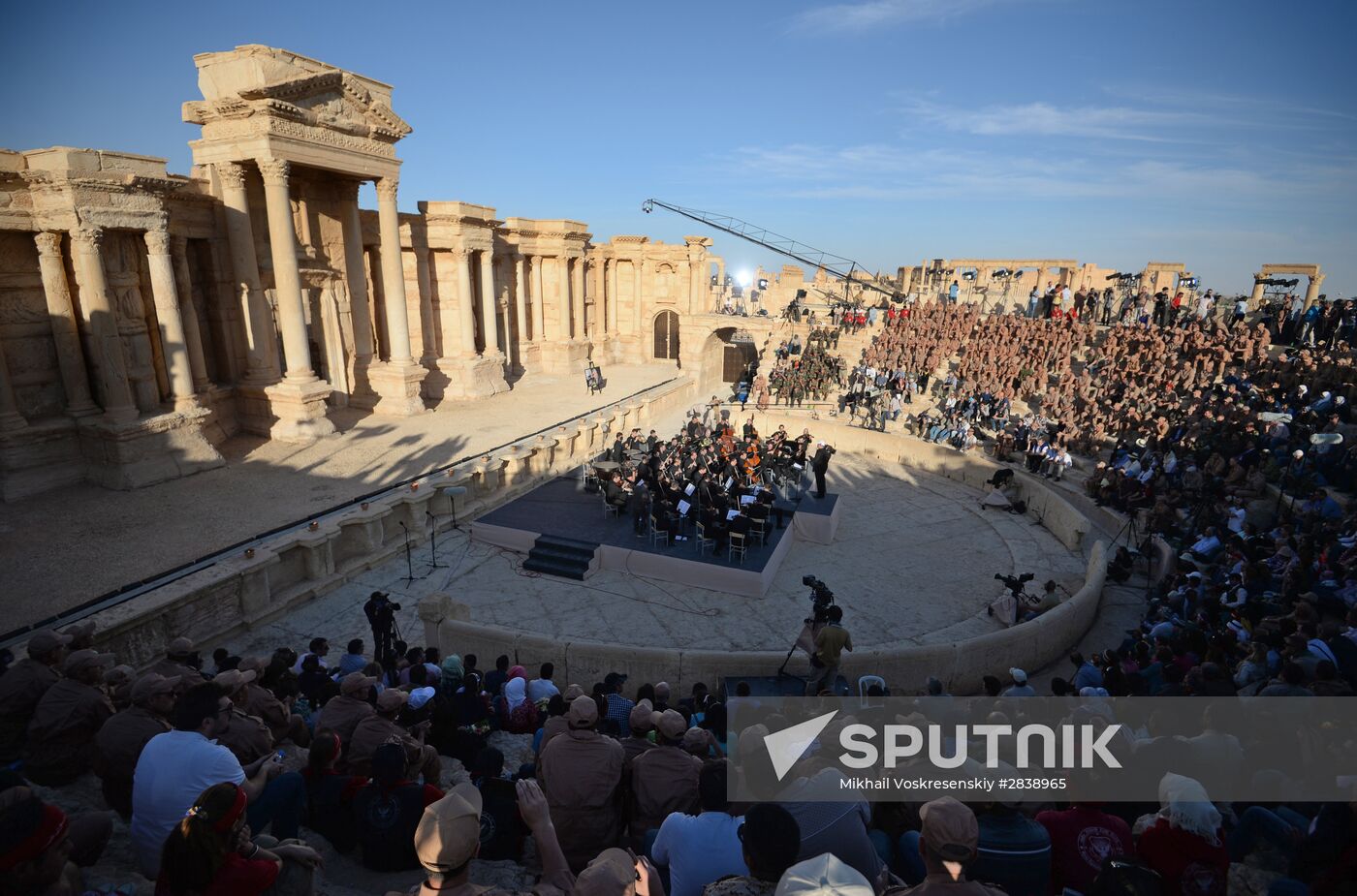 Mariinsky Theater orchestra performs in Palmyra
