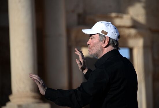 Mariinsky Theater orchestra performs in Palmyra