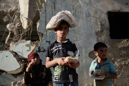 Distribution of Russian humanitarian aid in Syria