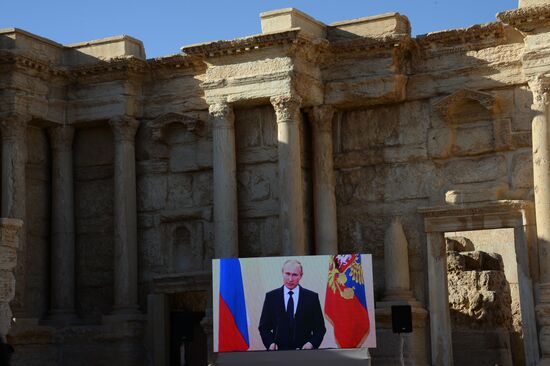 Mariinsky Theater Symphony Orchestra performs in Palmyra