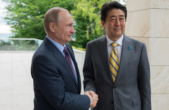 President Putin meets with Japan's Prime Minister Shinzo Abe