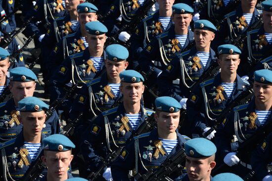 Final practice of military parade on 71st Victory anniversary