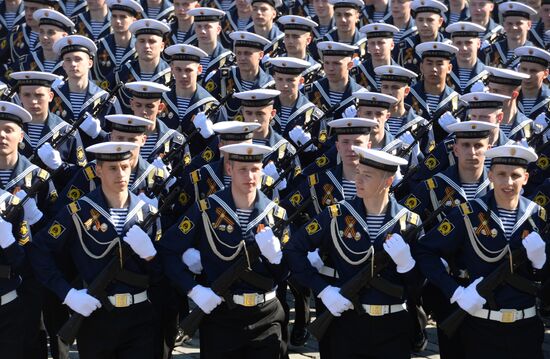 Final practice of military parade on 71st Victory anniversary