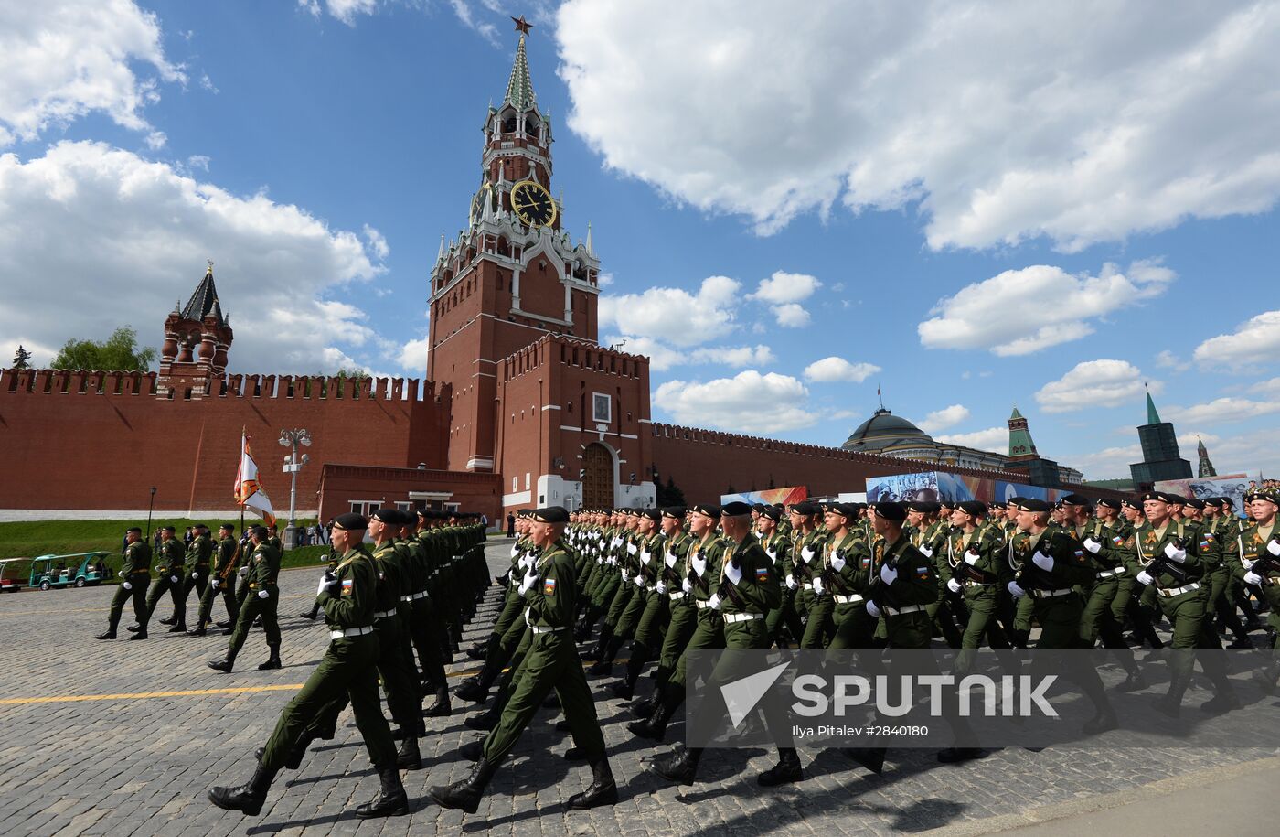 Final practice of military parade on 71st Victory anniversary
