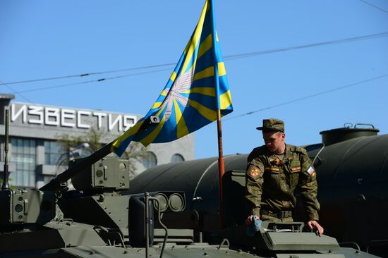 Final practice of military parade on 71st Victory anniversary